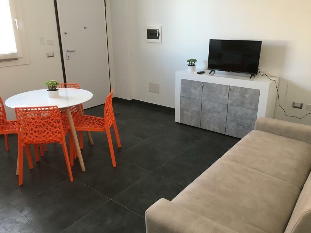 Bilo arancione Apartamento Porto Torres Exterior foto